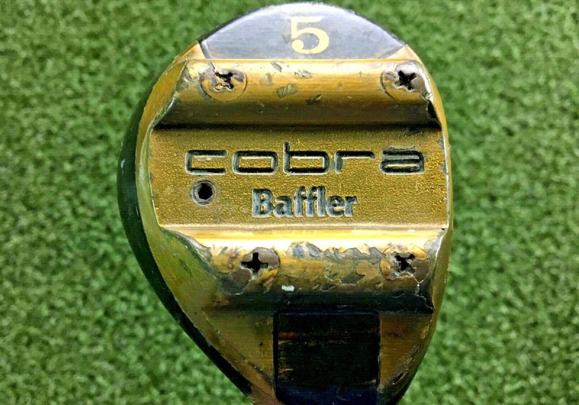 A picture of the original COBRA Baffler utility club.